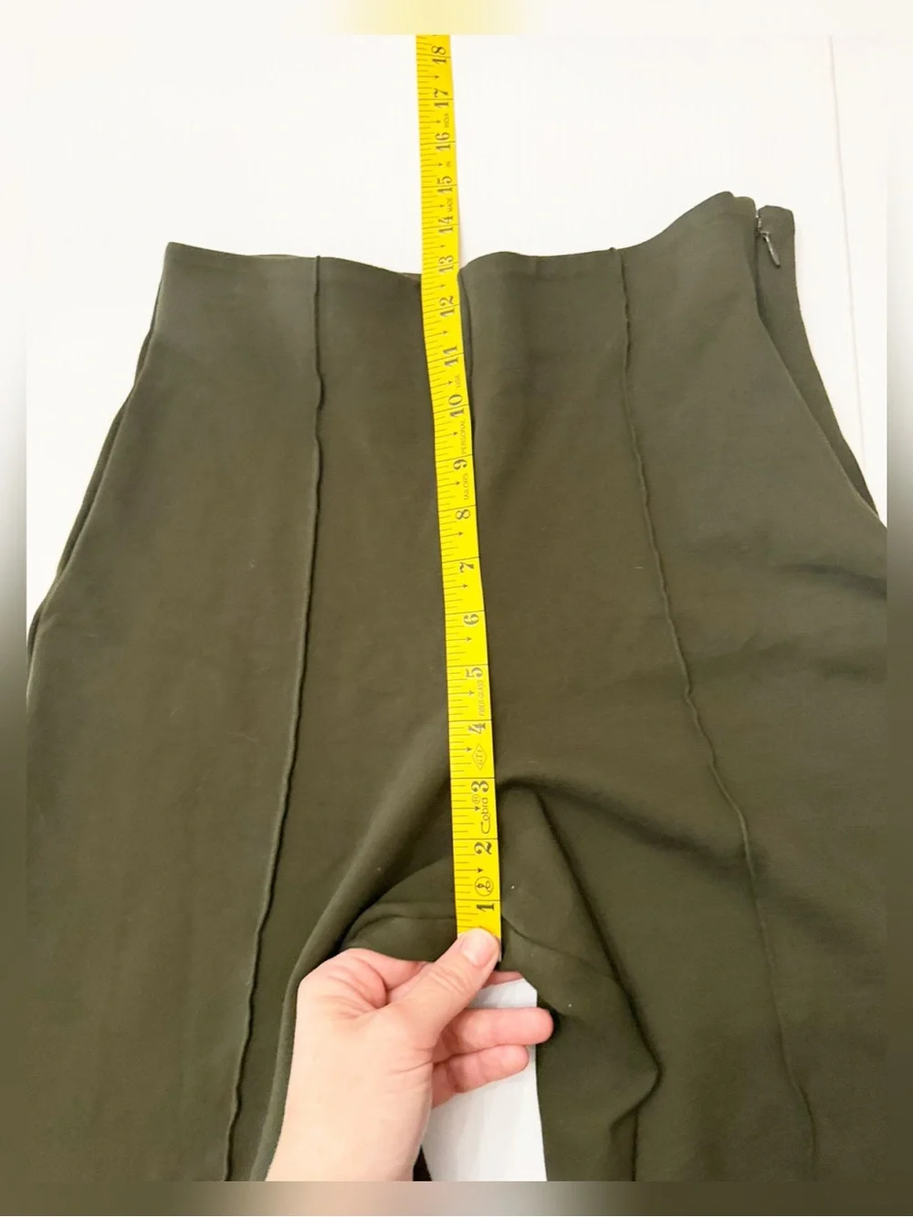 Quince - Ultra-Stretch Ponte Super Wide Leg Ankle Pants - M - Picture 9 of 12